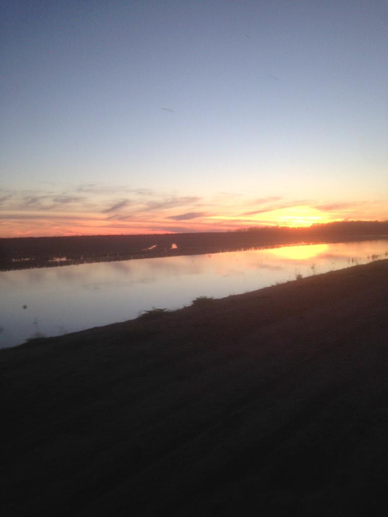 B4_the_Fall's tweet photo. Last sunset of the season for us. Thank you Lord for good friends and good times. - Before the Fall http://t.co/RZuBmmMBQc