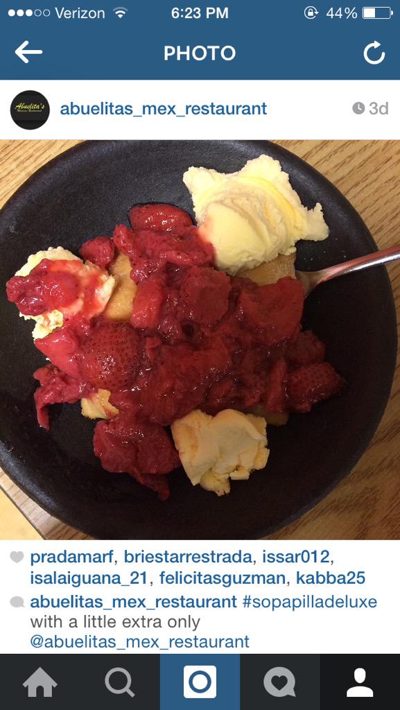 abuelitasmex98's tweet photo. Sopapilla deluxe with a little extra! http://t.co/uBqK6iRTPD