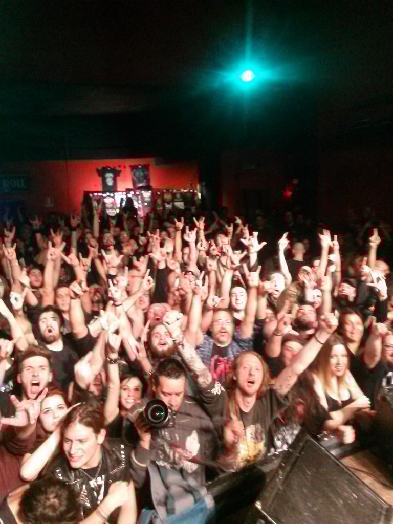 Romagnano WOW!! Luzern @ Schüür tomorrow. Lots of merch. <a href="/MpireofEvil/">Tony Dolan</a> <a href="/DUSTBOLTband/">DUST BOLT</a> <a href="/obituarytheband/">Obituary</a> <a href="/Terrorizermag/">Terrorizer Magazine</a>