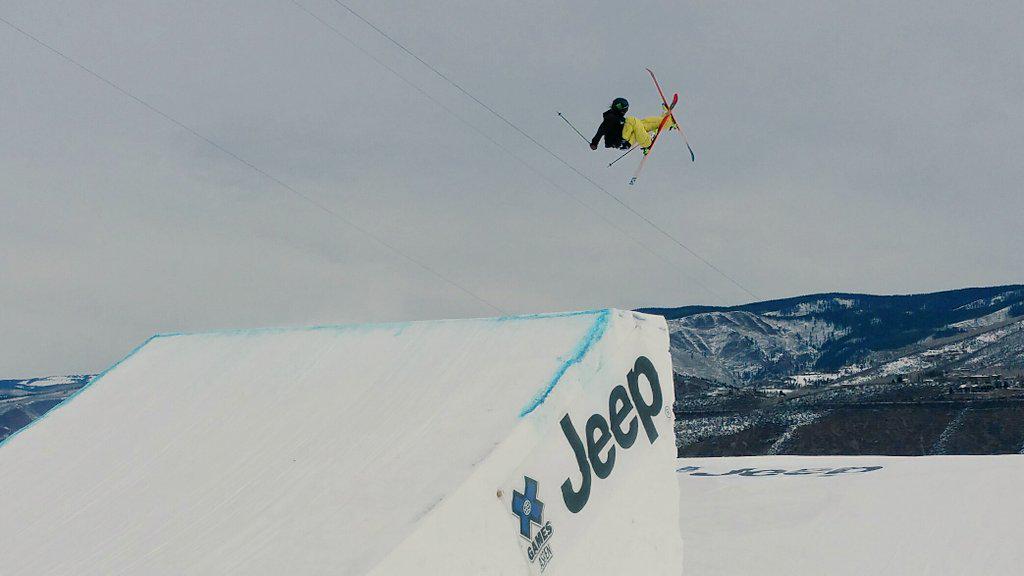 bpditty1's tweet photo. Another killer shot for the GoPro contest  from the #JeepXGames jump!! http://t.co/ky3VjbNiDj