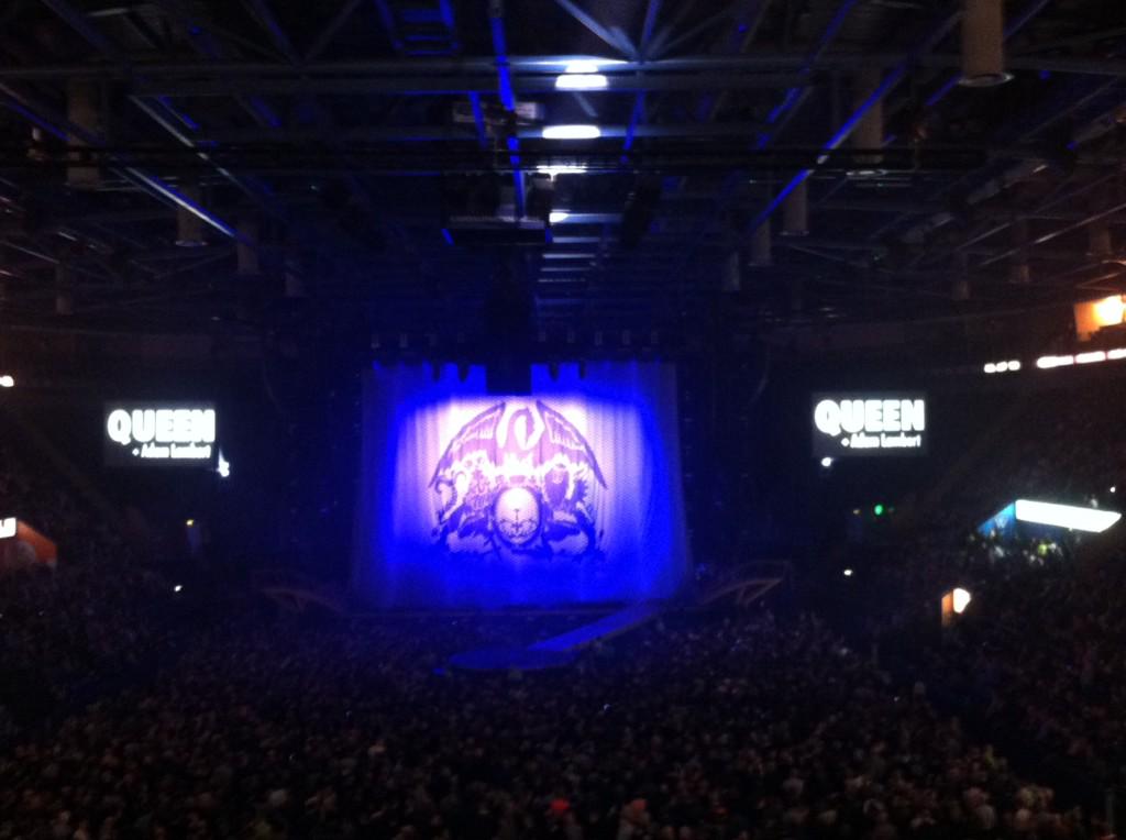 JonathanBee's tweet image. Queen in Nottingham !!!!