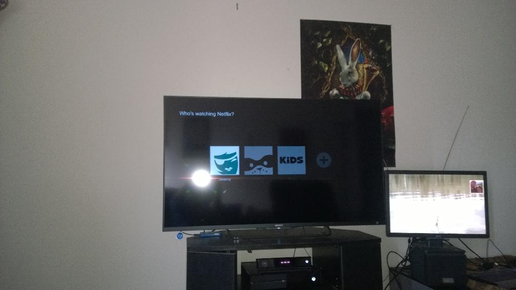 cyberaxe's tweet image. #CrashLog Netflix is locked up and wont respond at profile. Xbox One app. Dashboard/quit restart
