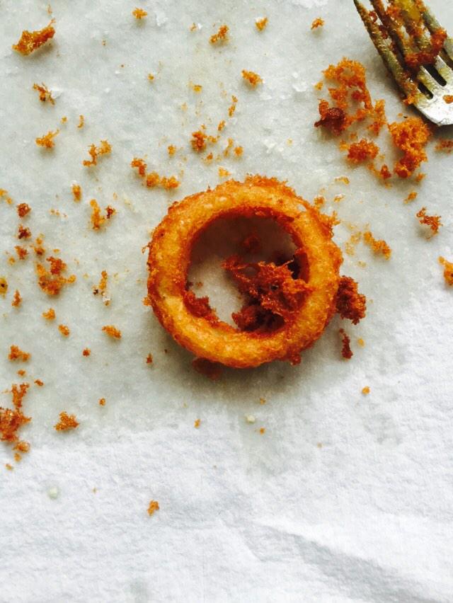 TheFreshKitchen's tweet photo. Hard cider onion rings. #GameDayFood #glutenfree #paleo #paleosnacks http://t.co/icYJFrQ0jW