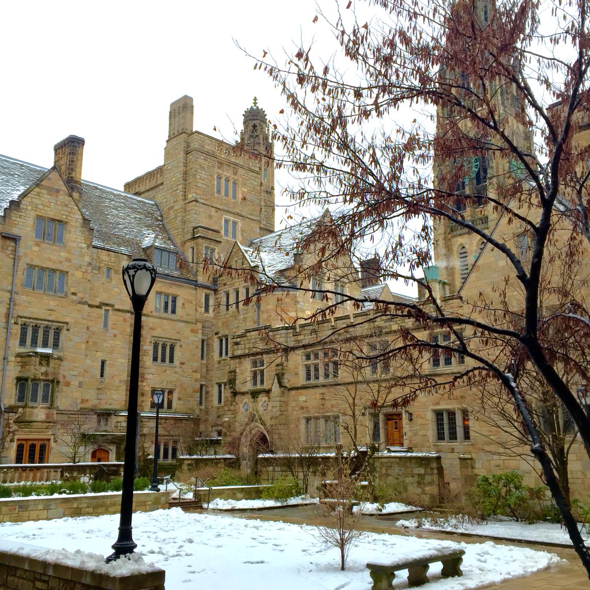 Yale University on Twitter "Saybrook College in the snow http//t.co/yBeOx8njjv"