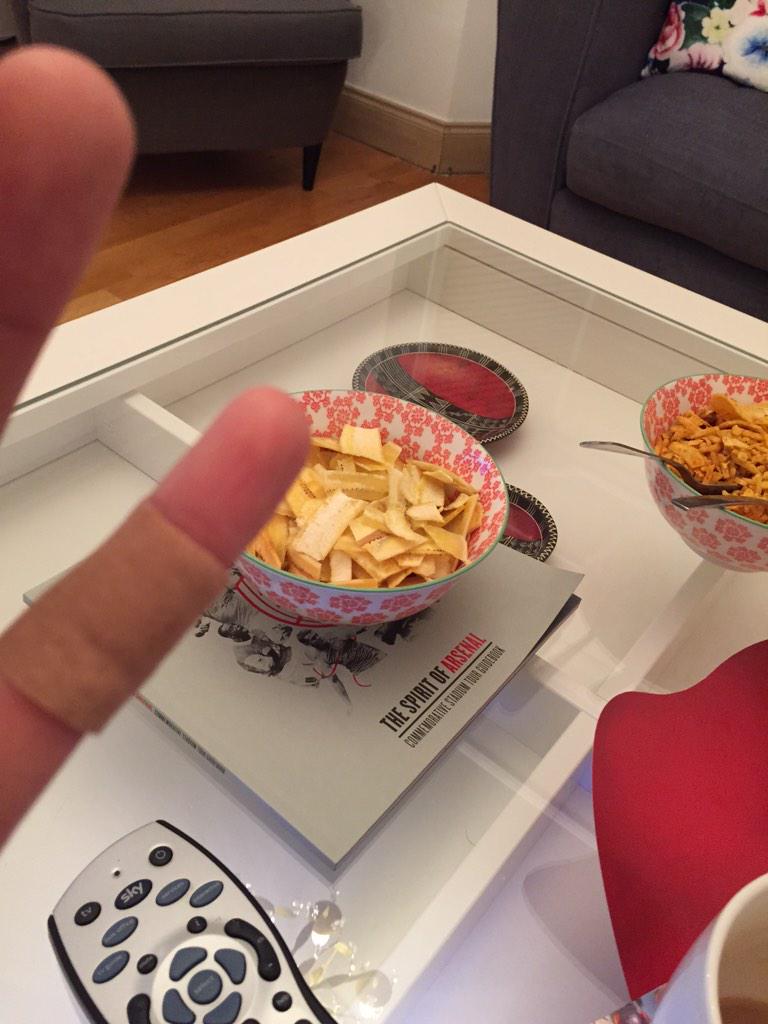 Just cut my finger opening some plantain chips and chèvre with my Kirpan <a href="/bbcasiannetwork/">BBC Asian Network</a> <a href="/kandman/">Kan D Man</a>