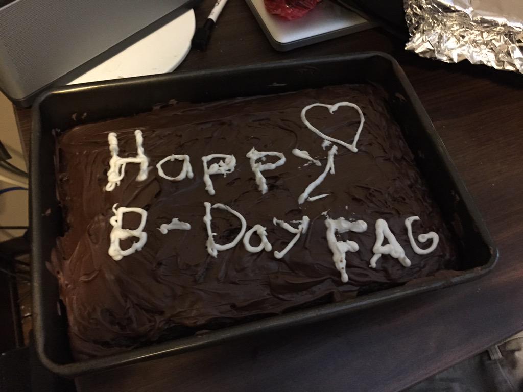 NAP_Patino's tweet photo. Shoutout @ChristianHolt35 for the beautiful cake http://t.co/vBMcl6kKeN