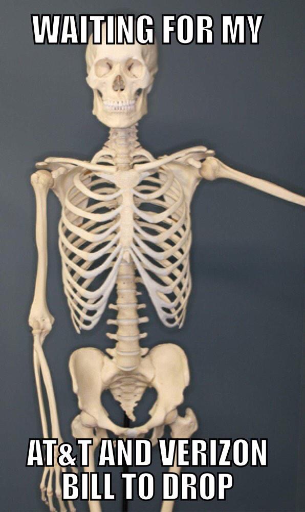 sprintattheloop's tweet photo. It's going to be a long wait!!!! Just come on over and switch today!!!!! #SprintSE @BrianMCheney @kgbond0007 http://t.co/D8PcOS3Wg2