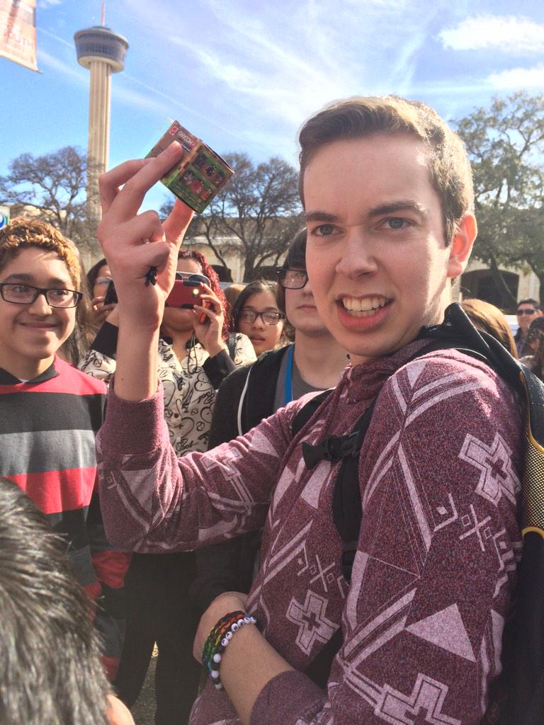 ForeverOnUtube's tweet photo. I got an epic picture of you getting Jeffery!! @Parker_GamesMC http://t.co/oizlY2tTPP
