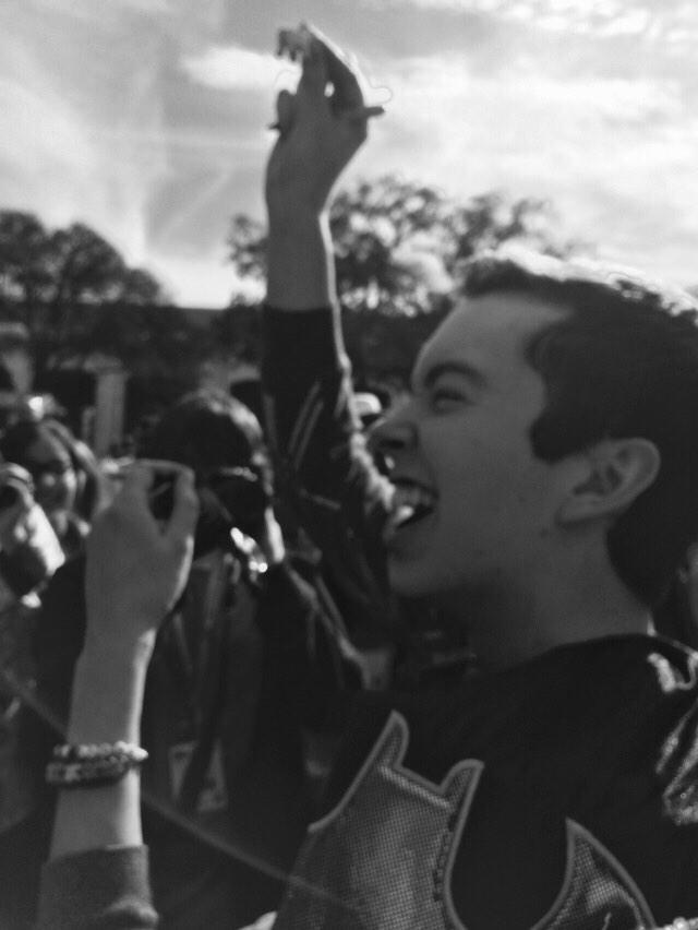 ForeverOnUtube's tweet photo. I got an epic picture of you getting Jeffery!! @Parker_GamesMC http://t.co/oizlY2tTPP