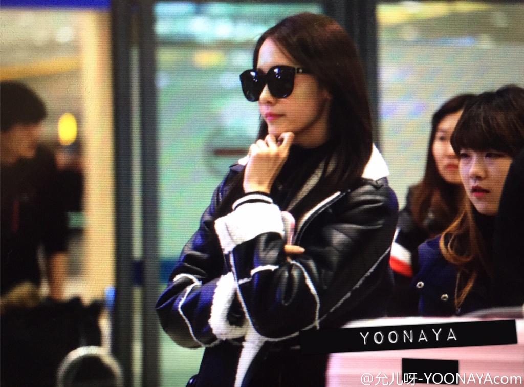 [PIC][25-01-2015]YoonA trở về Hàn Quốc vào sáng nay B8K3v-CCAAEdBMv