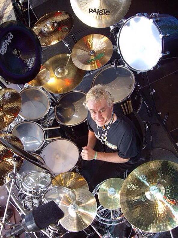 '@thisdayinmetal: Jan 24th 1953 #NigelGlockler #drummer in @SaxonOfficial was born! #HappyBirthday '
RT