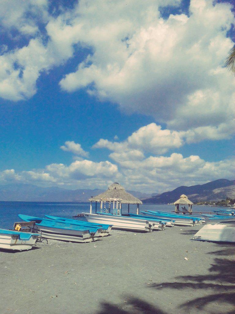 kkarmen200's tweet photo. Palmar de ocoa http://t.co/nV2jM9ZeiU