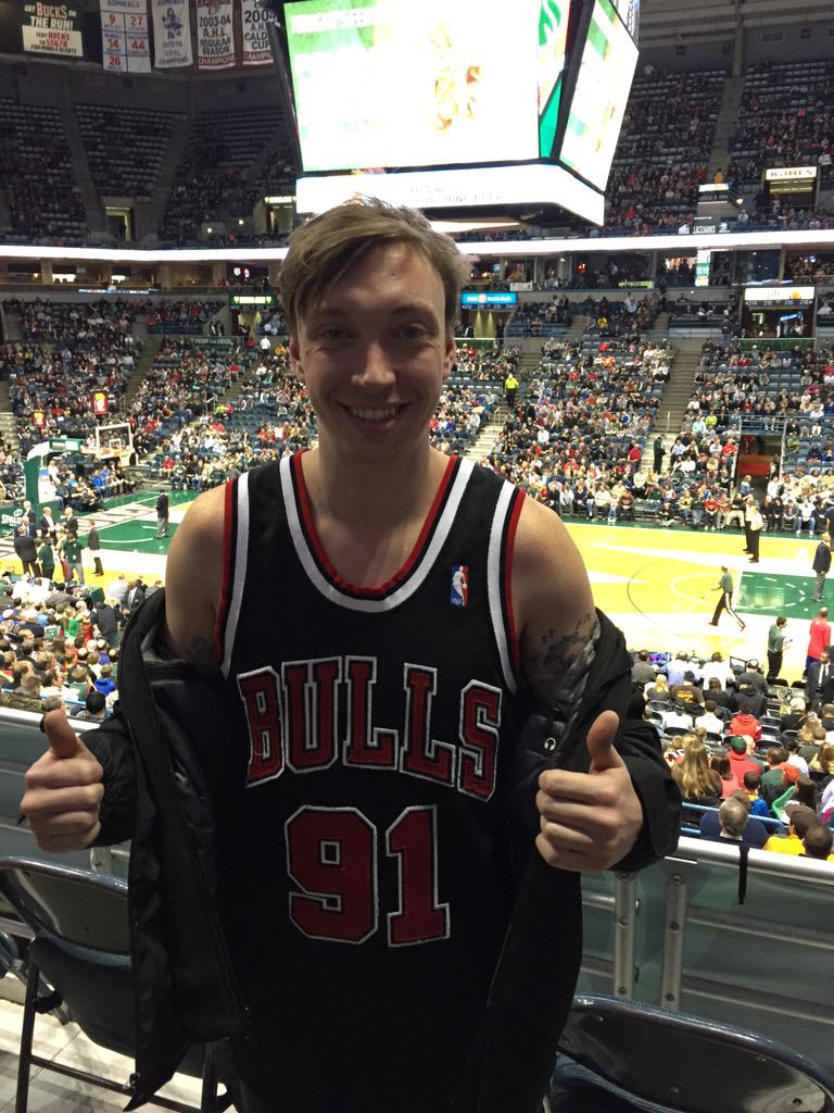 massesofficial's tweet photo. Chicago in Milwaukee.
#MightyFox #Chicago #Music #Milwaukee http://t.co/0gNbiTGeGr