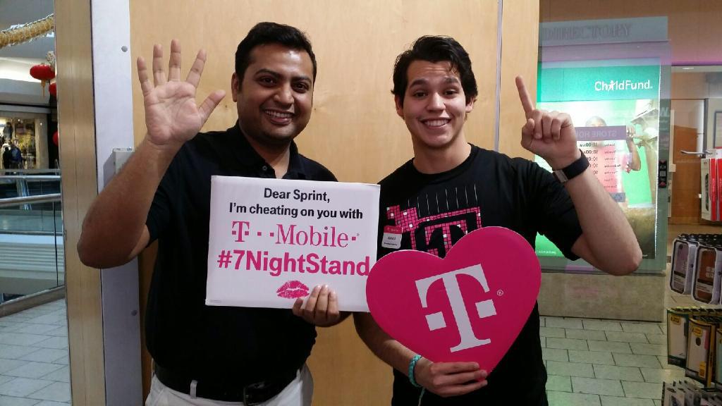 GaroSimonian's tweet image. Goodbye Sprint! 6 lines are happier @TMobile @LakeforestMall #DataStash on all lines! @m_wan4life @JohannesPiket