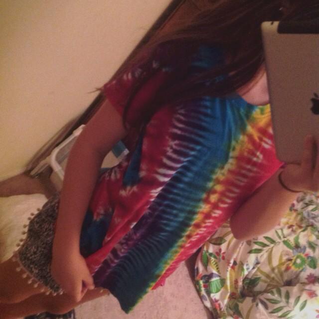 Mishka_lees's tweet photo. in love wid my new shirt💕I will be more in love tho when my @honeybrandco shirt comes aha @StevenFhoney http://t.co/3L3hJf5Pe7