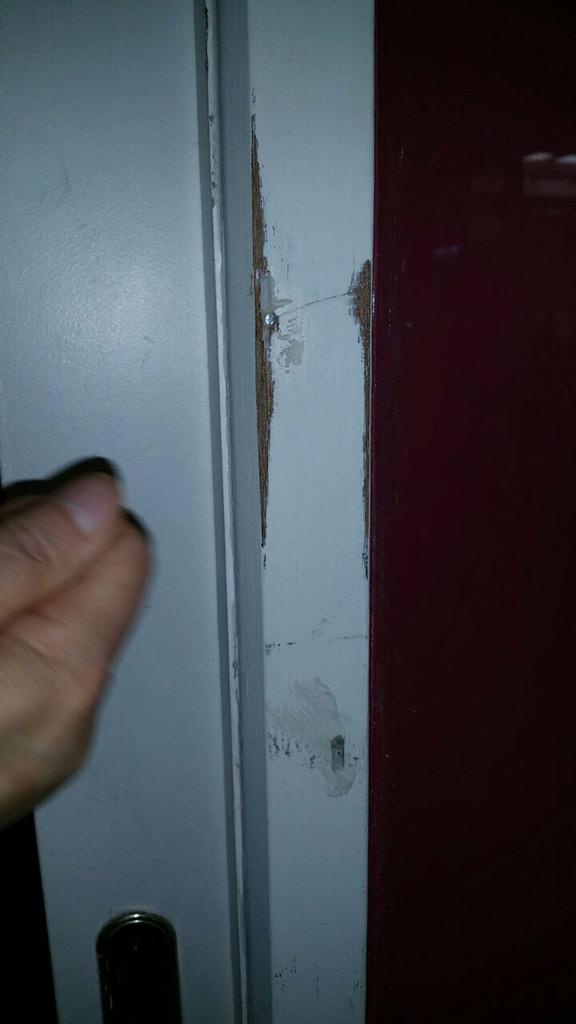 MrsNobody21's tweet image. @TheGoodGuysAU is this a quality finish? I think not. Would you accept this if it was your kitchen? #zeroquality