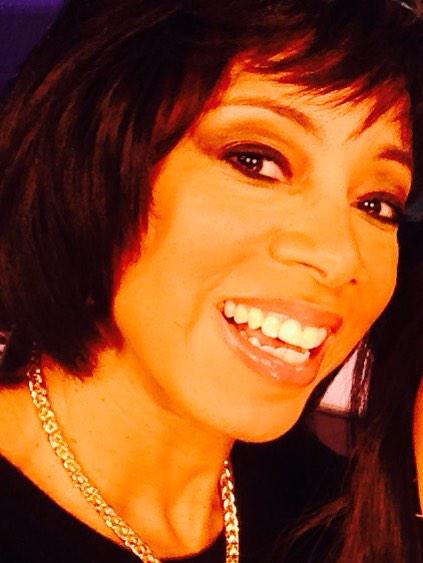 Sherry_Hughes's tweet photo. I'm always asked what do I use on my face. Drum roll please! #7effects @OlayUS Now my secret's out! http://t.co/QWQjVDygcz