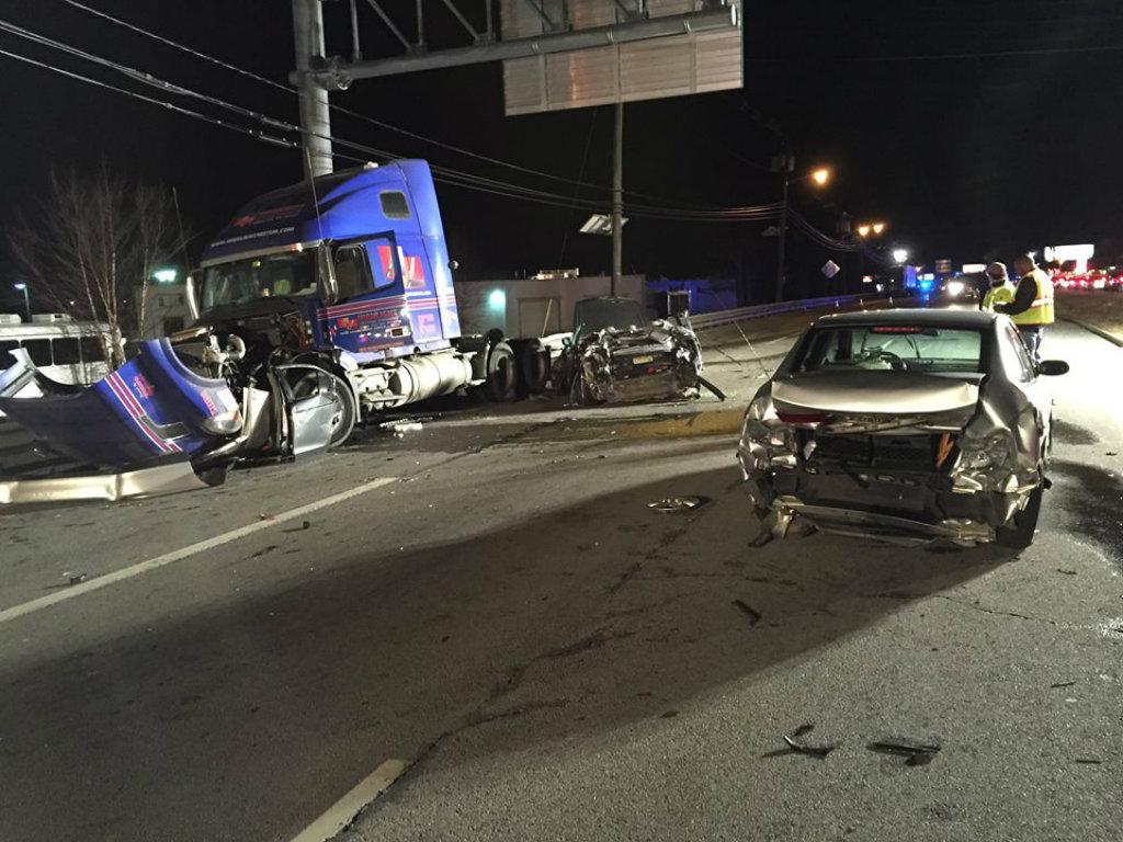 WestEssexNOW's tweet image. #FairfieldNJ Fire Dept &amp;amp; West Essex First Aid Squad Free Rt 46 Accident Victim

buff.ly/15tS7t5

@FairfieldFD