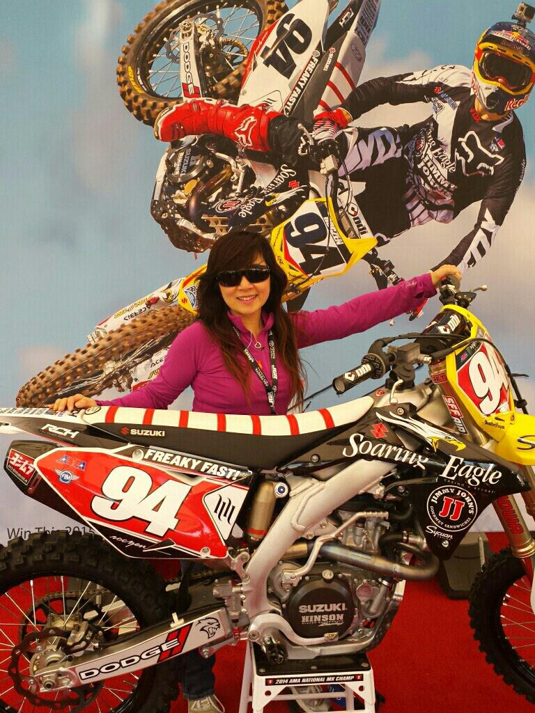 BayareaJANE's tweet photo. #SupercrossLIVE http://t.co/XYE17iDunH