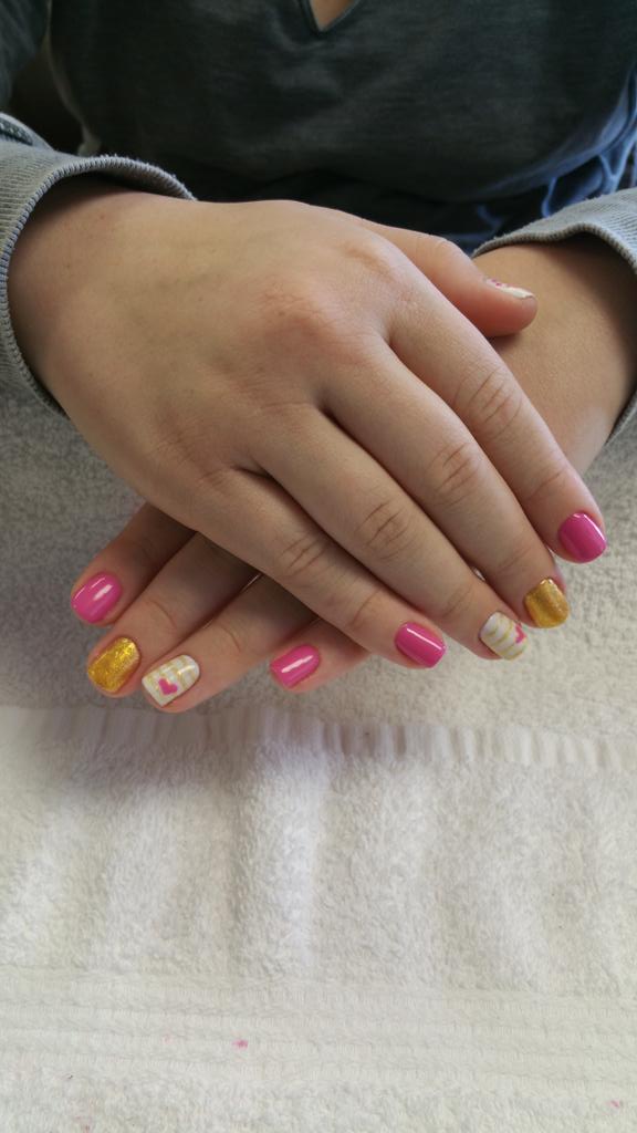 RendiTharp's tweet photo. Nails By Rendi http://t.co/yRmxJYpgBD
