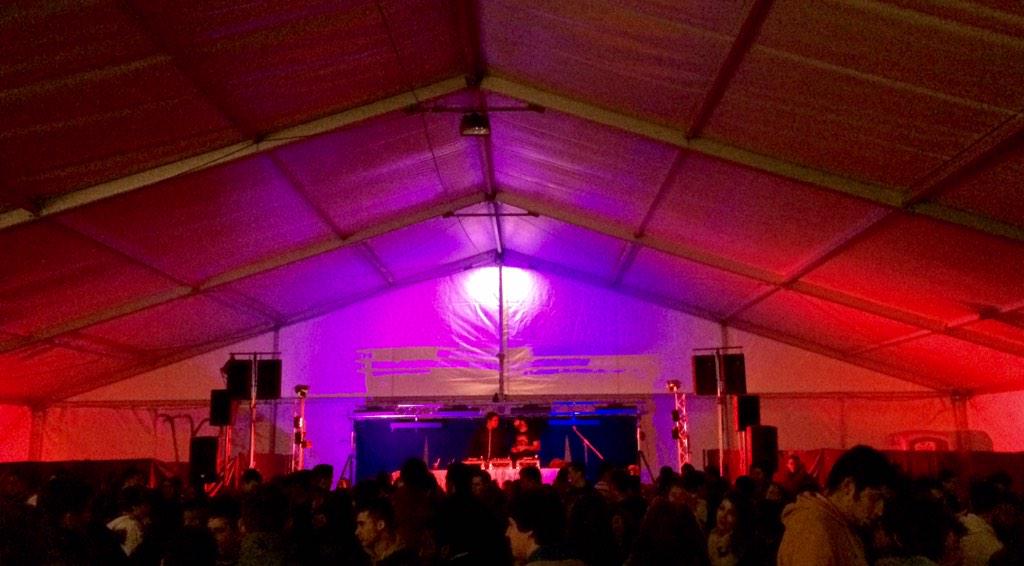 Ambientàs a #Clarà a l'Envelat amb <a href="/FerryLip/">Ferry Lip</a> i <a href="/DjEnzoFerrara/">Enzo Ferrara</a> graaans!!#festamajor #santsebastià