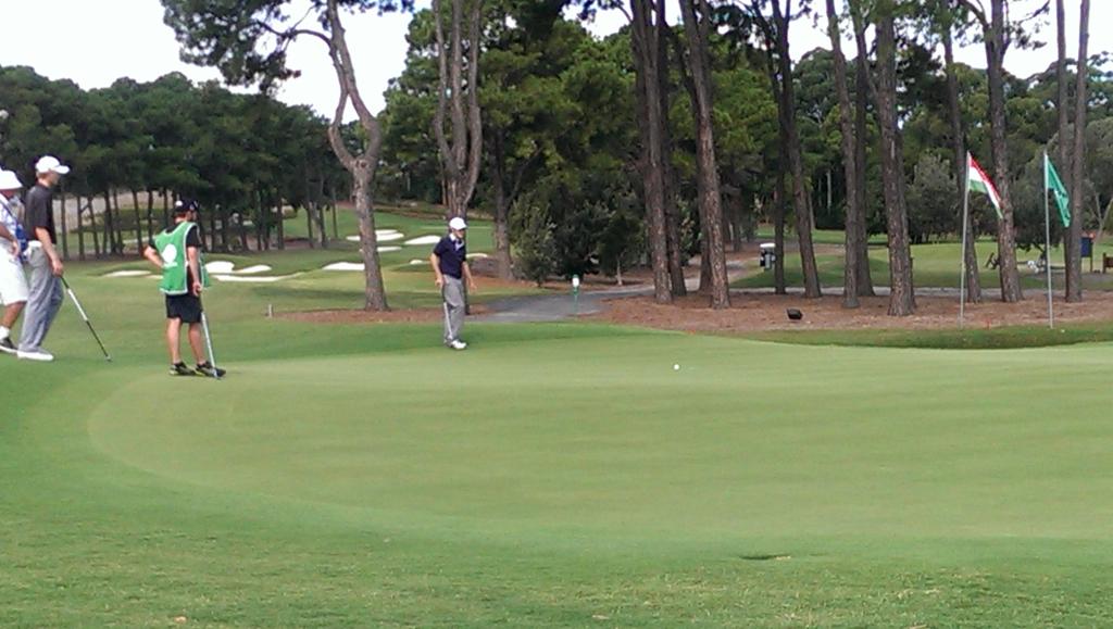 GolfAust's tweet photo. Hodge misses right... We go to a 37th hole! #AusAm http://t.co/CDnubrrwvf