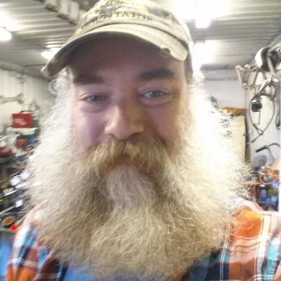 DrunkBeardsmen's tweet photo. check out @brandonkbrown73's facial fur story aon #BeardInFocus at http://t.co/sPkLV8CDU8 http://t.co/rsXUyAu35l