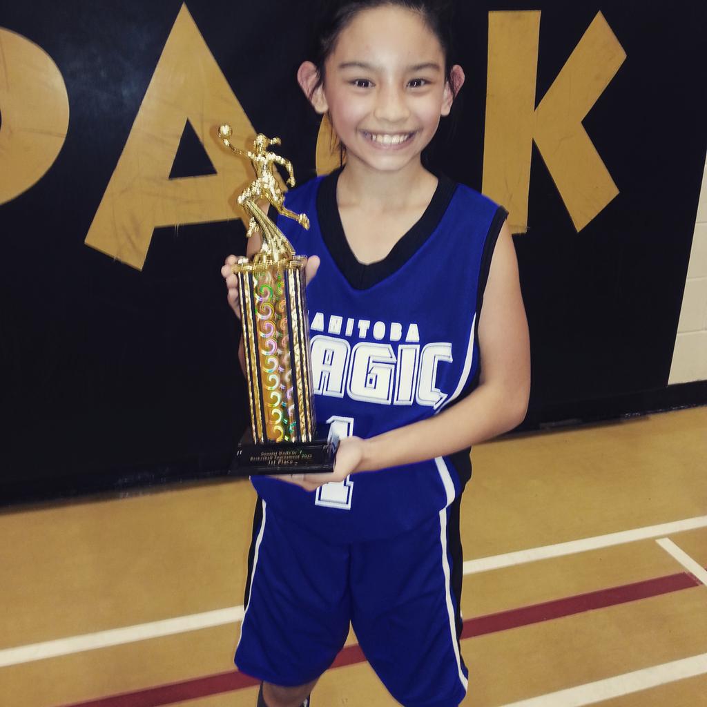Windog0101's tweet photo. @ManitobaMagic #wolfpack tournament #champions #basketball #Winnipeg @basketballmb http://t.co/j9D4xJfLbd