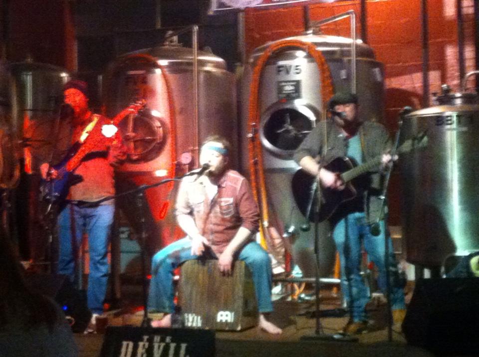 l_davidfrost10's tweet image. The Devil Doves doing their thing!