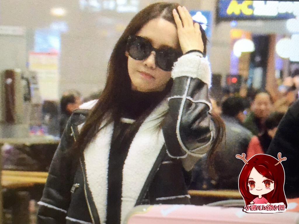 [PIC][25-01-2015]YoonA trở về Hàn Quốc vào sáng nay B8Kl6ttCMAEUxO5