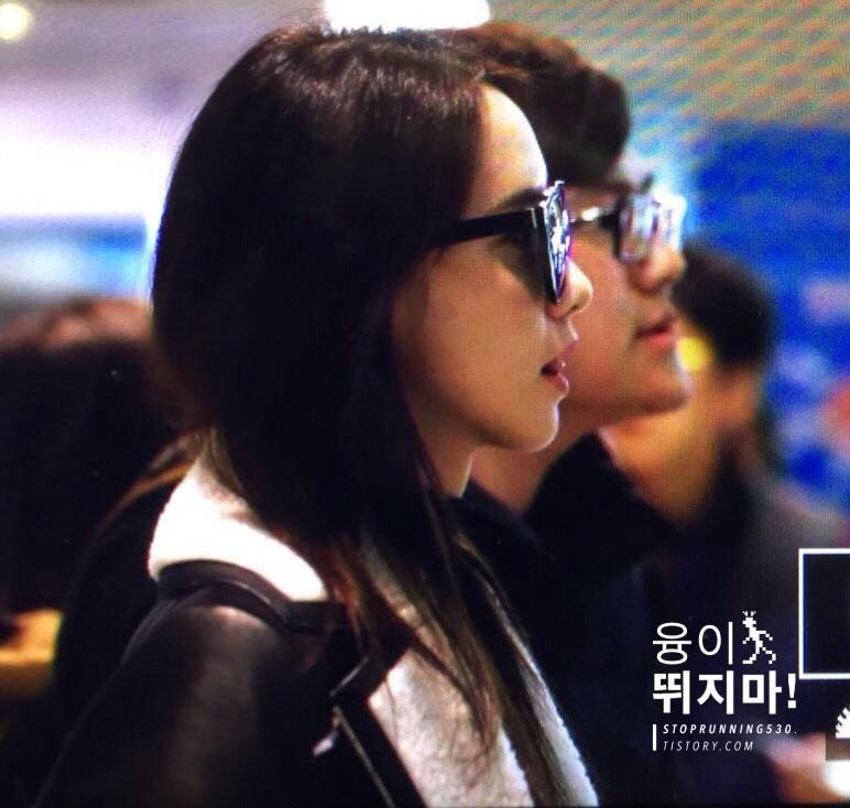 [PIC][25-01-2015]YoonA trở về Hàn Quốc vào sáng nay B8Kp5k3CIAEqi7s