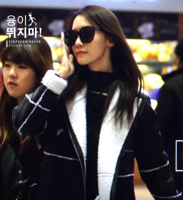 [PIC][25-01-2015]YoonA trở về Hàn Quốc vào sáng nay B8Kp5kSCIAAXZTk