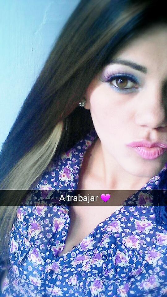 Darimargarcia's tweet photo. Asi nos fuimos a trabajar hoy 💜 #showFrozen! http://t.co/KV3o8Wdu1P