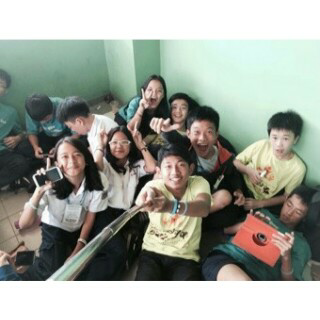AnisaGoew tweet picture