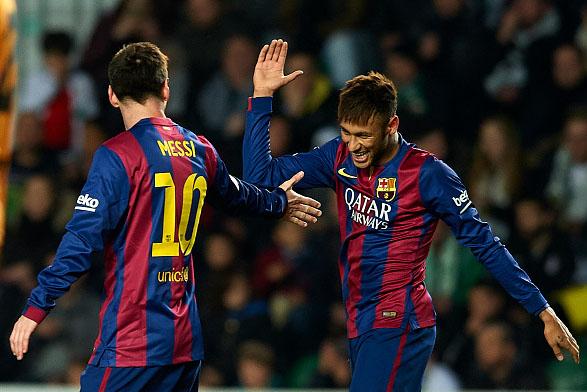 NoticiasFCB1899's tweet photo. Messi with Neymar celebrate his goal @barcastuff #ElcheFCB http://t.co/wwIj6VzN6P