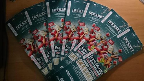 fabrikdiscoteca's tweet photo. Quién quiere una ??
RT arriba !! http://t.co/UnMoJPJaJX