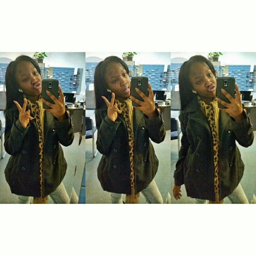RoniandDede's tweet photo. I Take Pictures All Day ๐ป๐
๐ #dedetweet @DeDeBruh http://t.co/jTkDeKGPyo