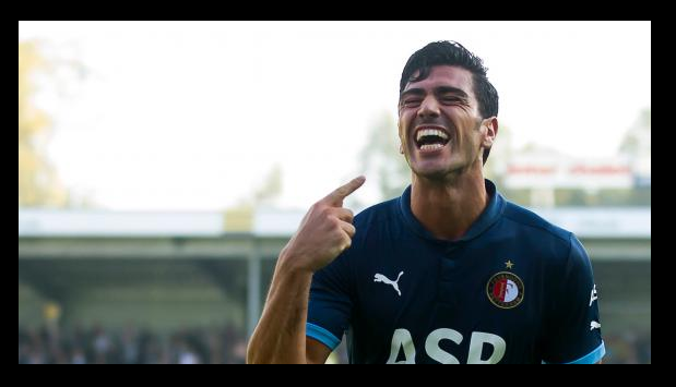 feyenoordpings's tweet photo. Mijn gezicht als iemand het heeft over 'sfeer in de ArenA'. #Feyenoord #ajaFEY http://t.co/hlguF5q4GR
