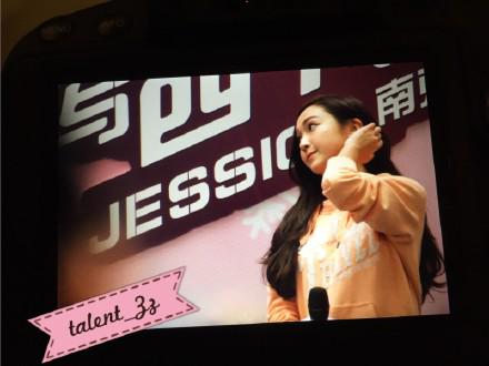 [PIC][25-01-2015]Jessica xuất hiện tại Nam Kinh để tham dự buổi fansign thứ 2 cho thương hiệu "Lining" B8L2n0kCIAEG5TD