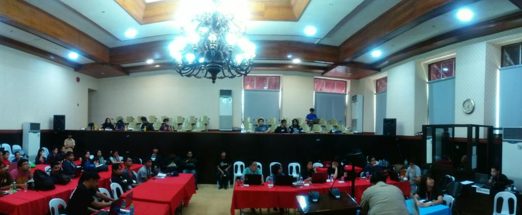 demsangeles's tweet image. Pitching time! :) #HackTarlac2015 #opendataph #goodgovph