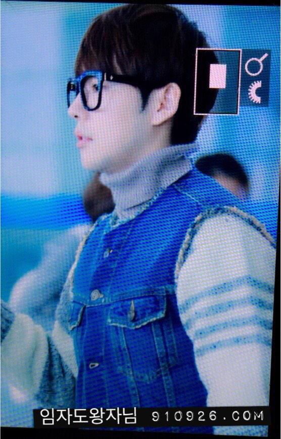 910926_com's tweet photo. 150125 SZX http://t.co/QskzIoOa2J