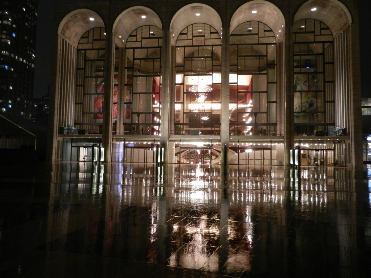 Arts_Addict's tweet image. @FredCardin Thank U4 Retweet, Frederic! Some opera pix 4u! @MetOpera @nyphil @LincolnCenter @DianaDamrau #radvanovsky