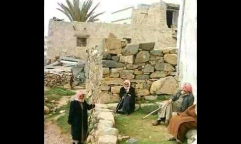 من و قت الى أخر يحن قلبي الى زمن الماضي و البساطه في كل شئ