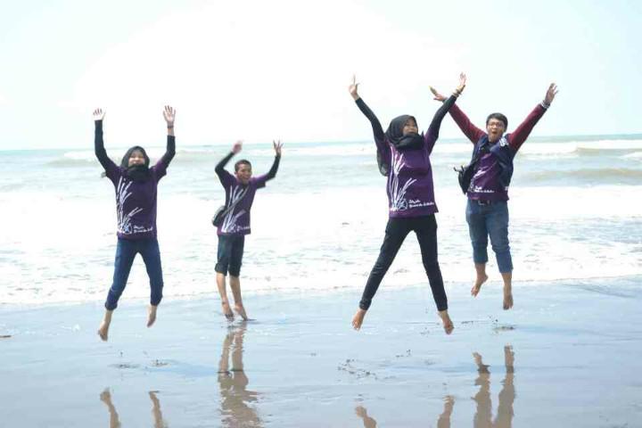 widodoananto's tweet photo. With @sulizawati2 @arijuddinyusuf @fida http://t.co/hgon5fD3XO