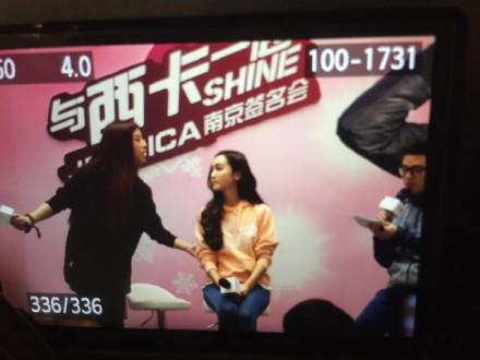 [PIC][25-01-2015]Jessica xuất hiện tại Nam Kinh để tham dự buổi fansign thứ 2 cho thương hiệu "Lining" B8LafQXCUAAa47p