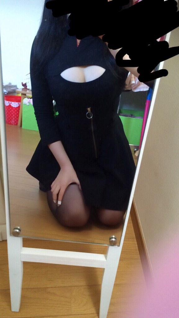 l_c_c_l's tweet photo. 昨日着て行かなかったから今日着ようと思ったけどやっぱり無理なのでこの服を燃やすCASをします http://t.co/TtyXddcH6Z