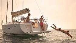 nonstopboot's tweet photo. Neue Segelyachten auf der #boot2015 Hanse 455 - Individualität mit Charakter -> http://t.co/ai9uF4TtR0 http://t.co/hSSCHHs6aY
