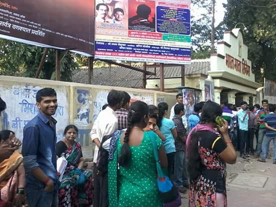 Classmates tweet media