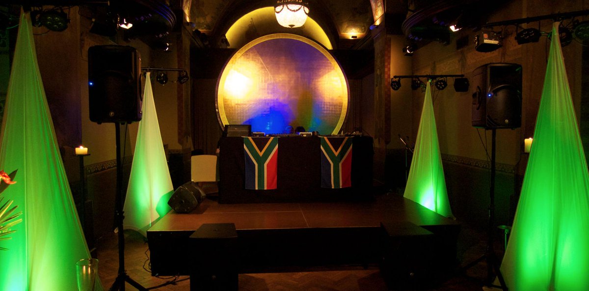 BoxenMieten's tweet photo. Licht, Ton und viel DJ Erfahrung!
Eine Zusammenarbeit mit Lichtmeister und @hochzeits_dj_ZH
http://t.co/0MMFNnQGGm http://t.co/ooowJnD2Xx