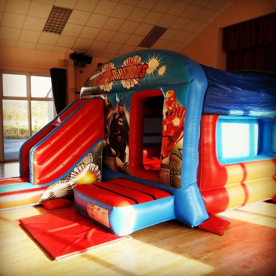 MendipBC's tweet photo. Super Heroes castle all ready for another lucky little boys birthday party! :)
http://t.co/ThCvFkX0SA http://t.co/mRIsKcD8KY